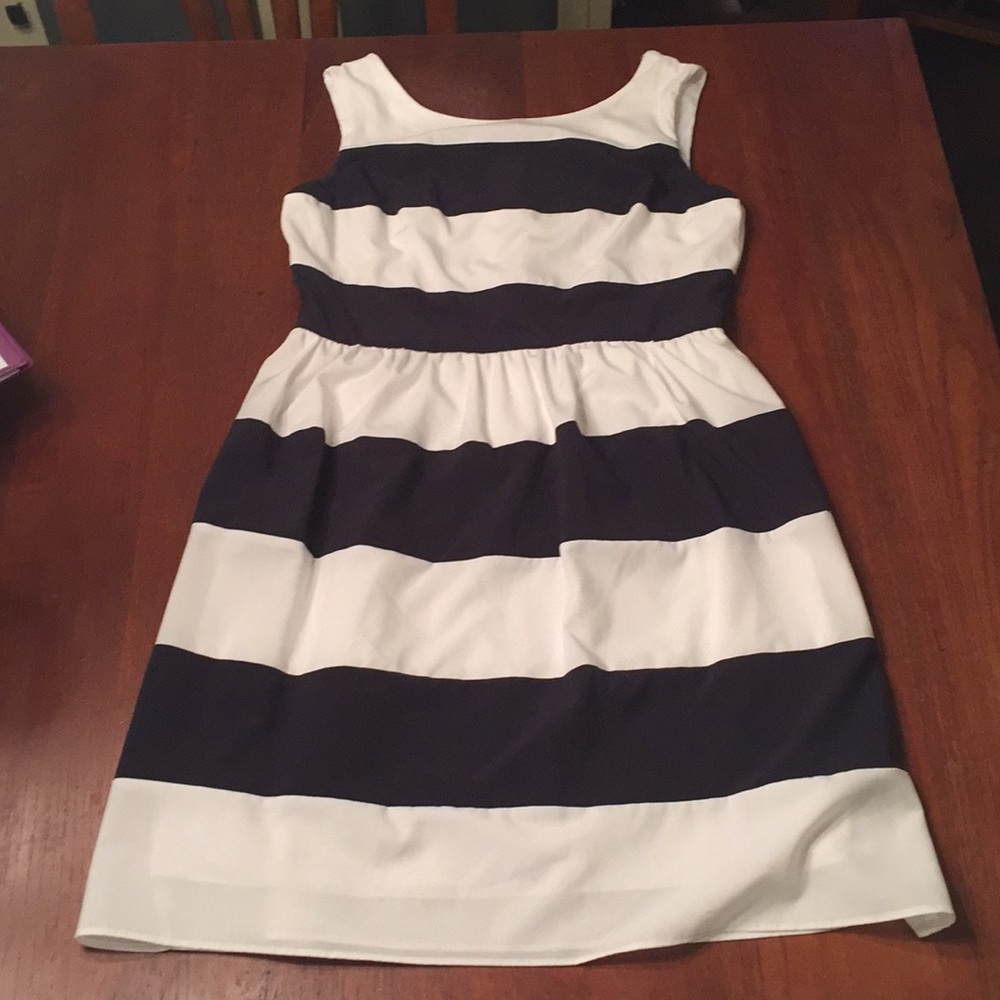 Dress Barn Navy & White Sleeveless Dress
